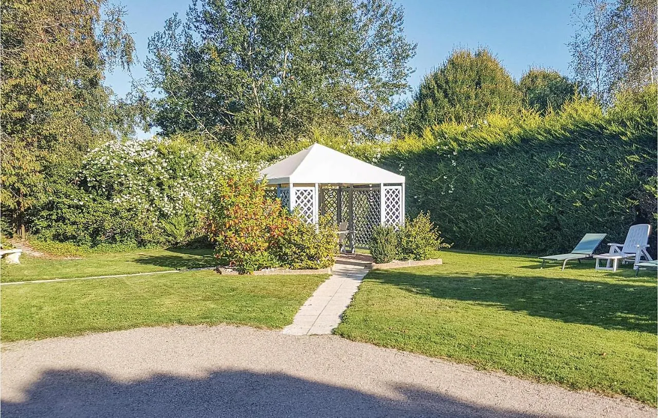 Hébergement de vacances Nice Home In Gouesnach With Kitchen France